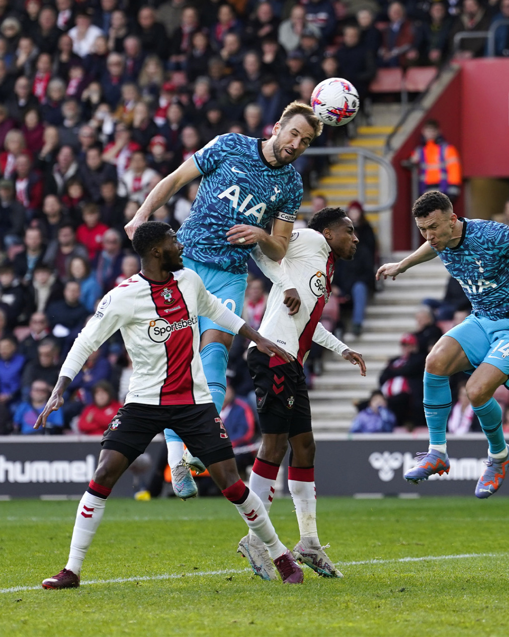 南安普顿客场不敌华特福德，保级形势严峻的简单介绍