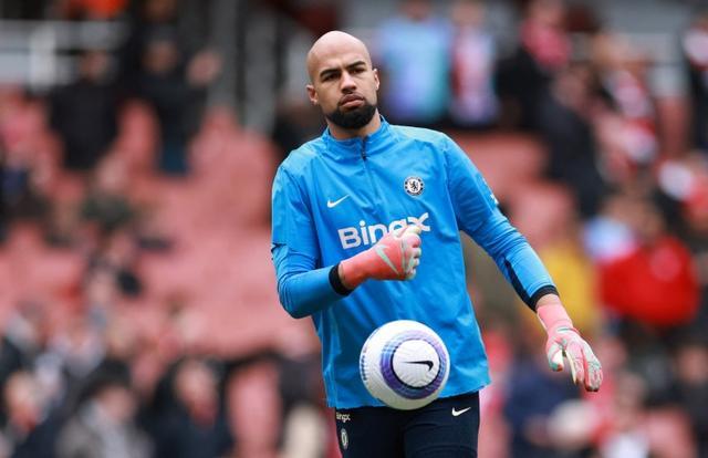 关于切爾西門將無懼壓力，確保門線穩定的信息