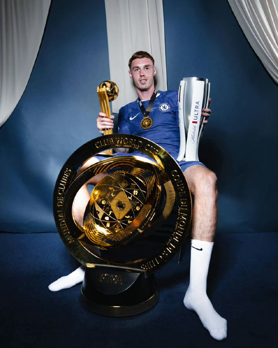 切尔西红色球衣